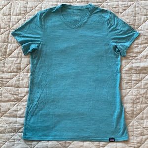 Patagonia merino wool base layer tee small